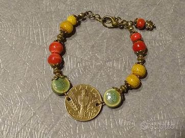 Bracciale stile boho con moneta di bronzo