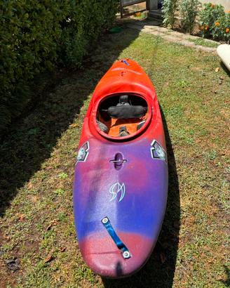 Canoa slalom wawe sport