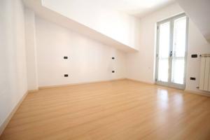 Attico / Mansarda di 73 m² con 3 locali a Acerra