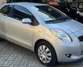 Toyota Yaris 1.3 3 porte M-MT Navi