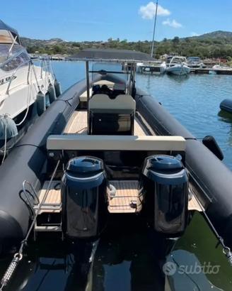 Gommone mt 10,90 con due motori fuoribordo Yamaha
