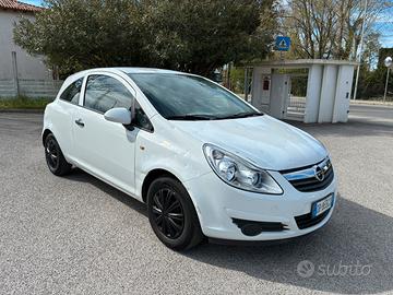 OPEL CORSA NEOPATENTATI