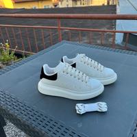 Scarpe Alexander McQueen bianco/nero