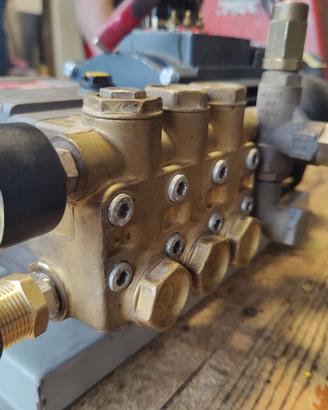 idropulitrice trifase 160 bar 14 litri