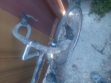 Bicicletta da corsa