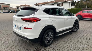 Hyundai  Tucson 