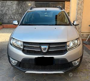 Dacia Sandero Stepway 1.5 diesel anno 2015 