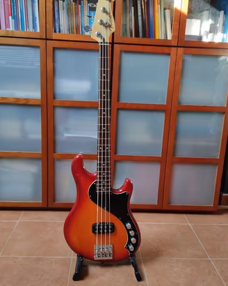 Basso  elettrico Fender Dimension IV