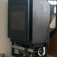 Stufa pellet usata pochissimo