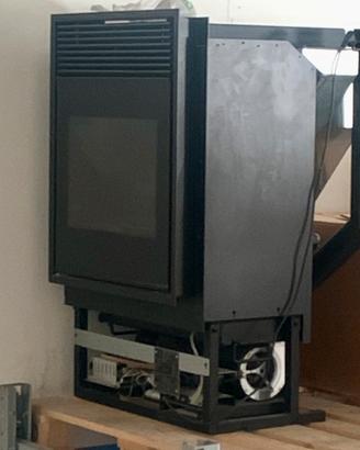 Stufa pellet usata pochissimo