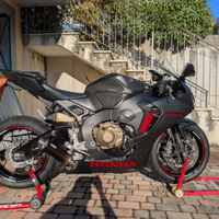 Honda CBR 1000 RR fireblade