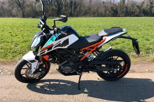 KTM Duke 125