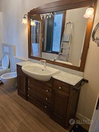 mobile da bagno con specchio