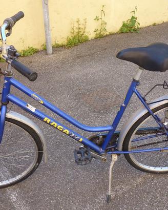 Bicicletta city bike con freno contropedale