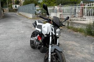 Yamaha Mt-03. 660