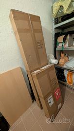 Vetrina in vetro a 4 ripiani con LED con 2 Ante