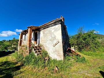 Casale a Amelia
