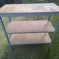 Banco da lavoro con ruote 