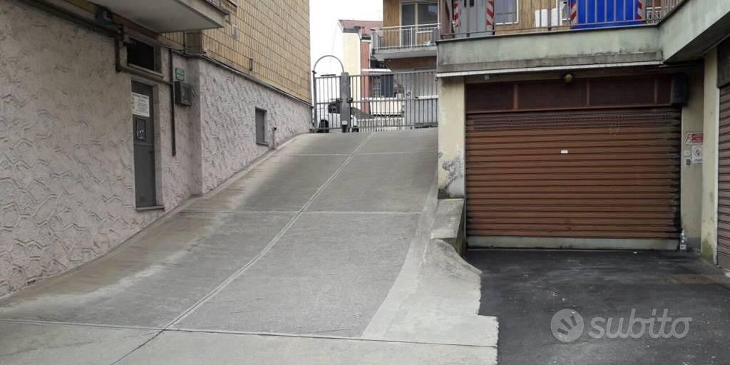 Immobile in asta di 164 m² con 1 locale a Moncalie - Vista 2