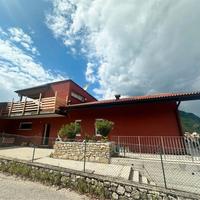 Mori- Casa singola con terreno