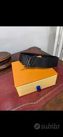 Cintura lv in pelle nera