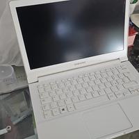Samsung 905S (NP905S3G-K01IT) con Win10 attivo