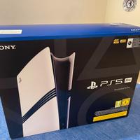 PlayStation 5 pro nuova con 3 giochi e lettore