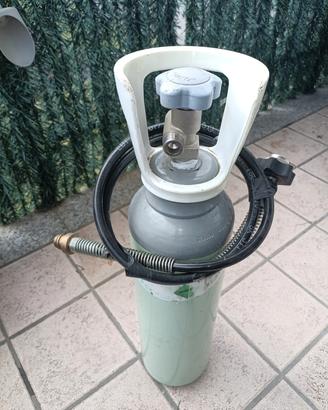 Bombola CO₂ 3,8 kg  + tubo SodaStream