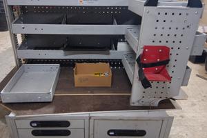 Scaffalatura Furgone