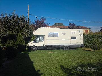 Rimor superbrig 678 2001 su Ford 2.4 Td 1kw Solare