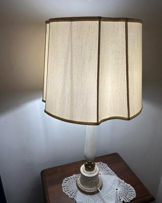 Lampada stile antiquariato panna