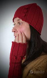 Guanti senza dita e berretto: stile e calore