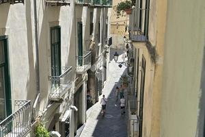 3 LOCALI A SALERNO