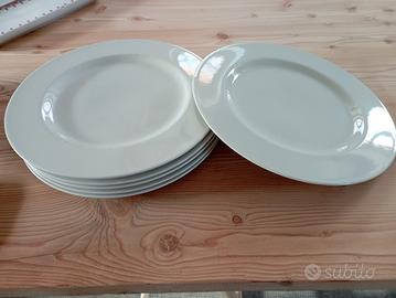 Piatti ceramica bianchi
