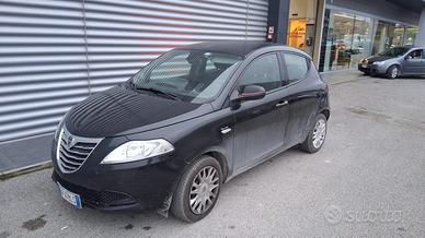 LANCIA Ypsilon 1.2 69 CV 5 porte GPL Platinum OK