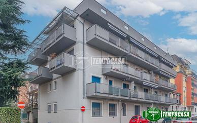 QUATTRO LOCALI CON TERRAZZO E BOX IN CENTRO