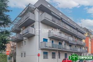 QUATTRO LOCALI CON TERRAZZO E BOX IN CENTRO