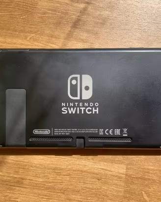 Nintendo Switch V2 + SanDisk 64Gb + Accessori