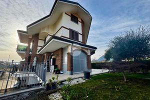 3 LOCALI A BRUINO