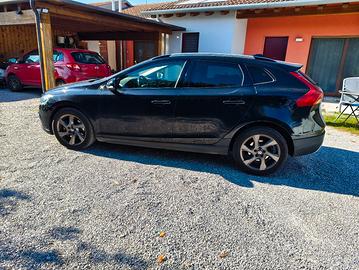 Volvo V40 Cross Country D3 Momentum 150 CV 