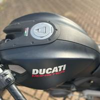 DUCATI  MONSTER