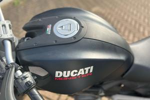 DUCATI  MONSTER