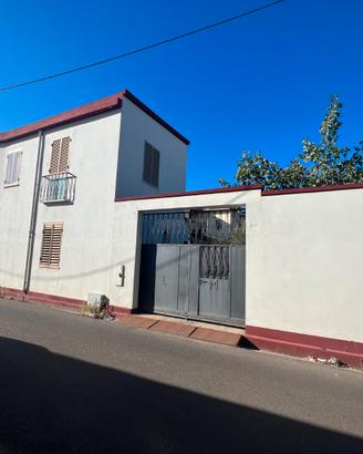 In centro ampia casa indipendente