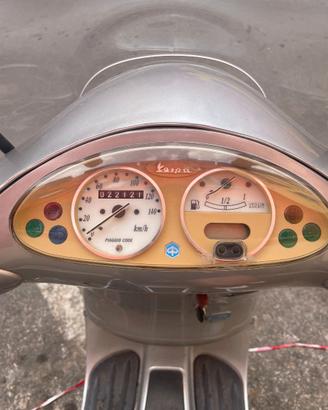Vespa ET4 150 del 2001