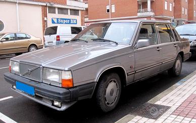 VOLVO Serie 700 - 1984