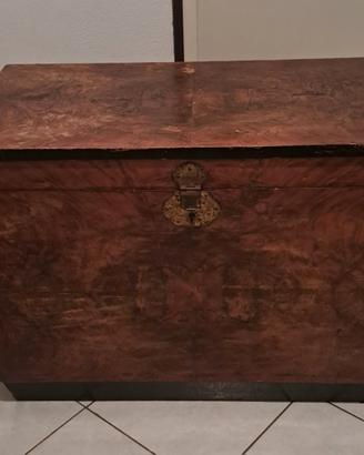 Baule in legno d'epoca (dei primi del 900)
