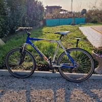bicicletta montan bike