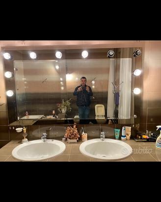 Grande specchio bagno