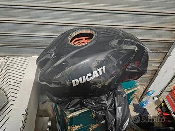 Serbatoio Ducati monster 