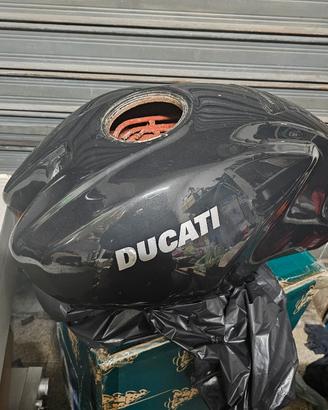 Serbatoio Ducati monster 